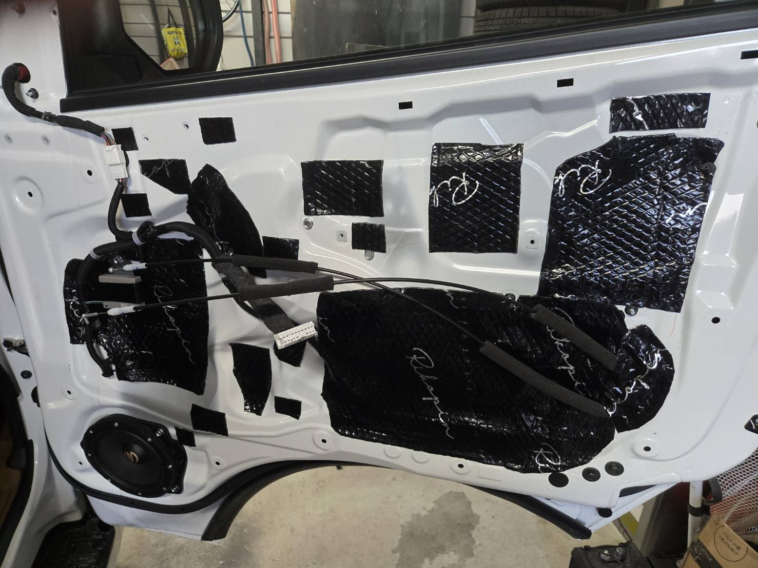 https://carcraftluckypool.com