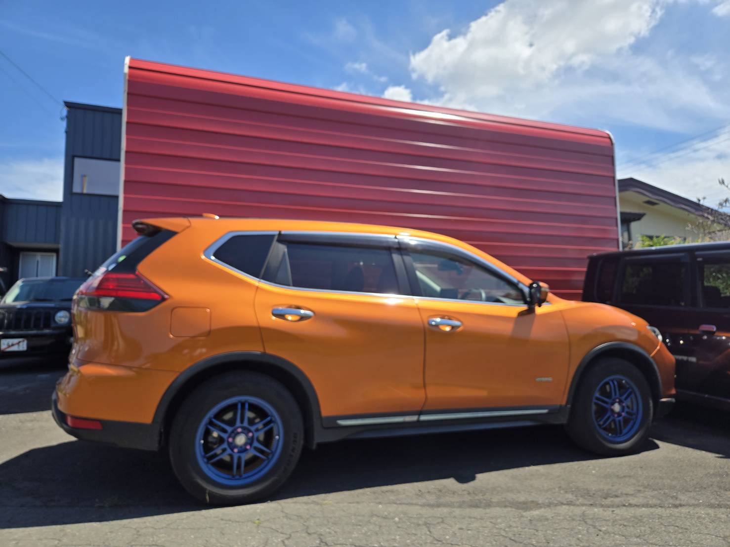 ニッサンHNT32エクストレイル　カメラ取り付け