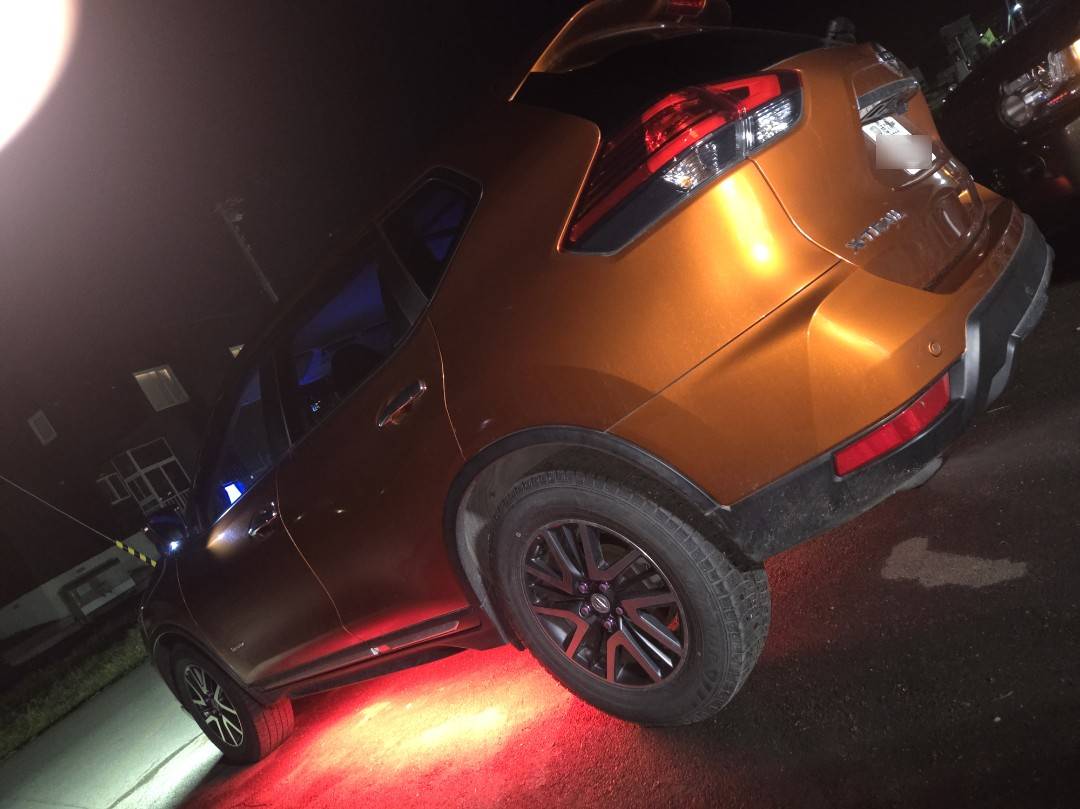 日産　HNT32エクストレイル　アンダーライト取り付け、オイル交換