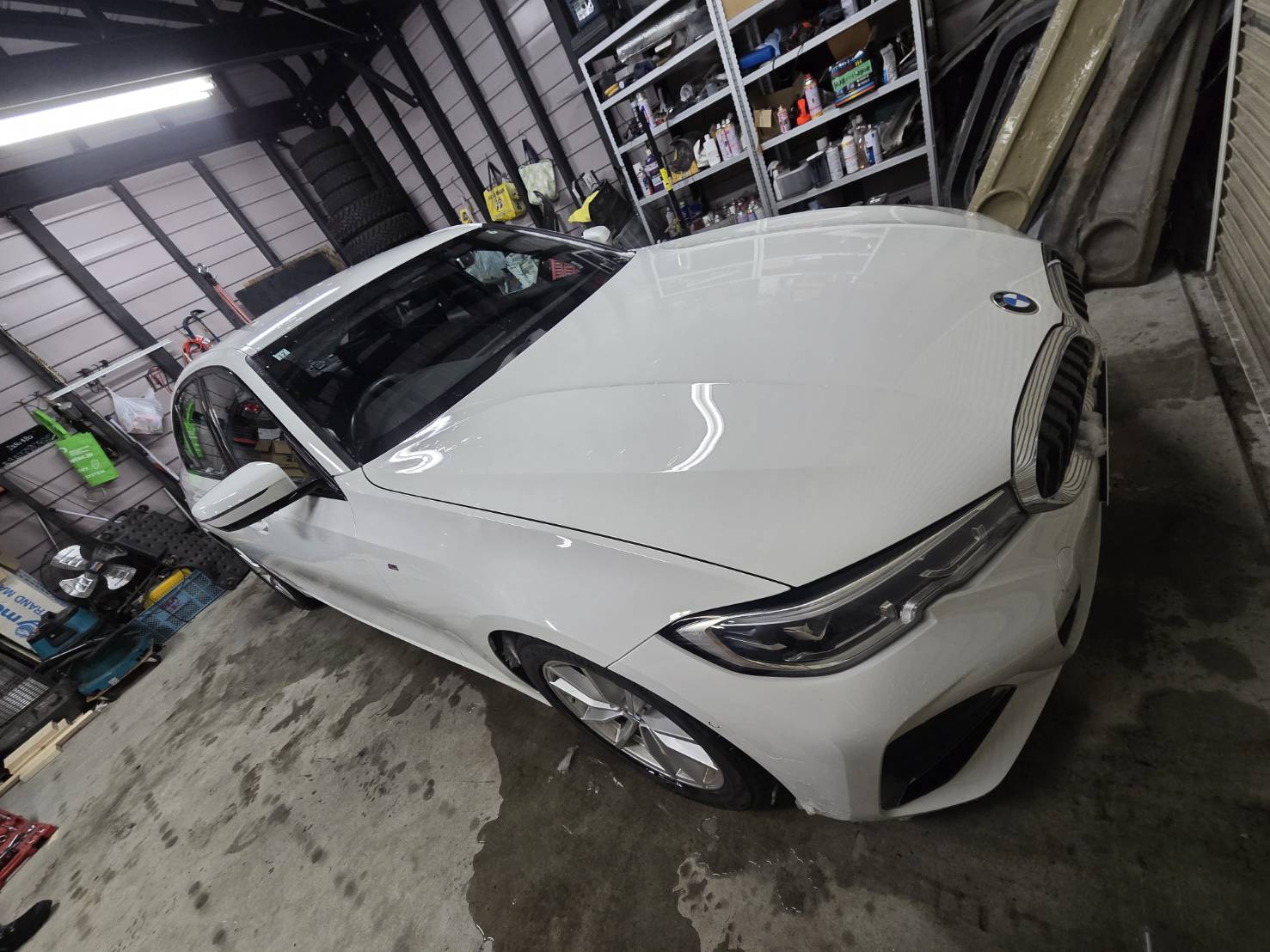 BMW 320i　海外製シート一体型チャイルドシート 取り付け